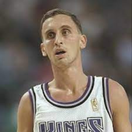 Basketball Coach Started his Married Life with Wife-Hurley since Middle 90’s; Is Bobby Hurley still Married to his Wife?