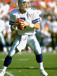 Troy Aikman playing football 