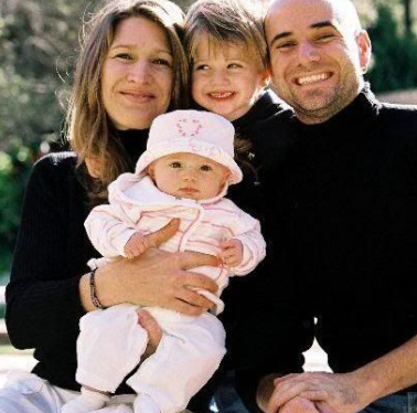  Jaz Elle Agassi with her father, mother, and brother