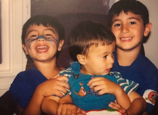 Damian Romeo's childhood photo with his brother