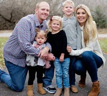 Kristen Nordland with her husband, Britt Reid and children