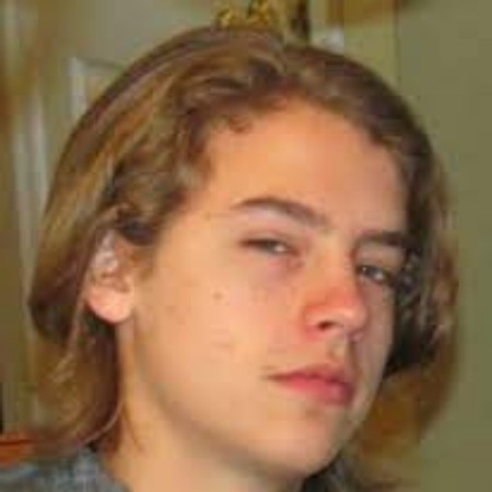How old is Evan Samuel Mickelson? Bio, Net Worth, Height How old is Evan Samuel Mickelson? Bio, Net Worth, Height