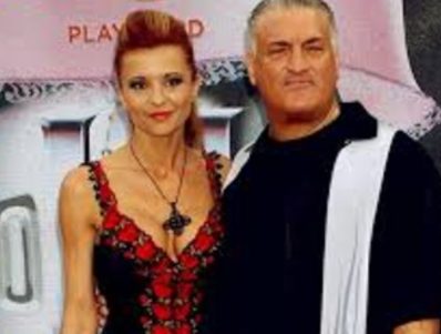 Evanka Franjko posing for a photo with her husband