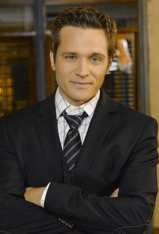 Seamus Dever in a frame 
