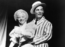 Late Billie Hayes posing for a photo with her husband