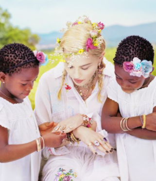Stelle Ciccone with her mother and sister