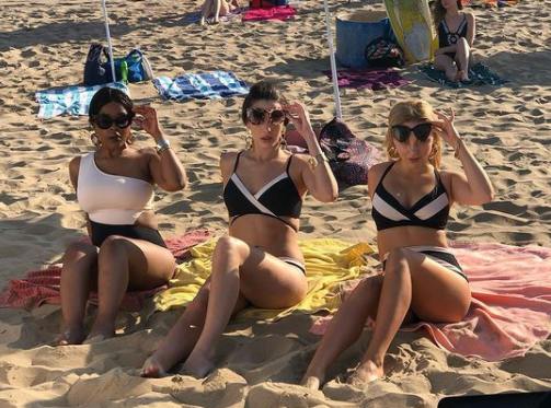 Bianca Bosch traveling with her friends