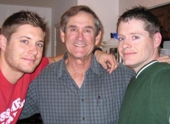 Joshua Ackles with his father and brother