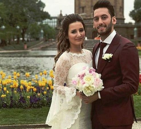 Sinem Gundogdu and her husband, Hakan Çalhanoğlu on their wedding day