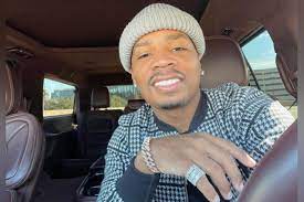 Caziah Franklin's father Kirk Franklin inside the car