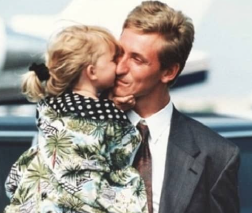 Paulina Gretzky childhood photo with her father 