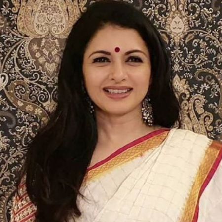 Who is Bhagyashree’s Husband? Net Worth 2022, Age, Son, Daughter, Bio Who is Bhagyashree’s Husband? Net Worth 2022, Age, Son, Daughter, Bio