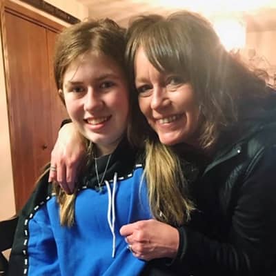 Jayme Closs with her mother