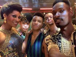 Dashanu Wesley posing the photo with his co-star