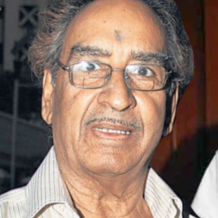 What is the Age of Veeru Devgan? Net Worth, Death Cause, Parents What is the Age of Veeru Devgan? Net Worth, Death Cause, Parents