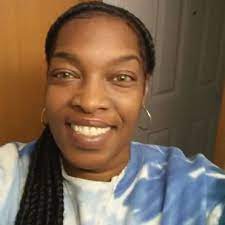 Tamika Hendrix taking selfie