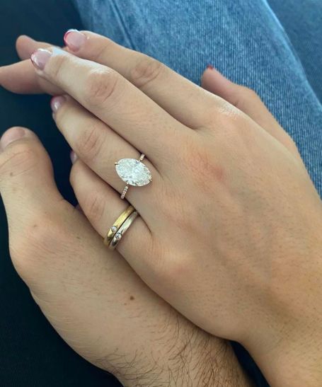 Andrew Schulz's engagement's ring