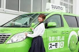 Ayana Taketatsu with the car 