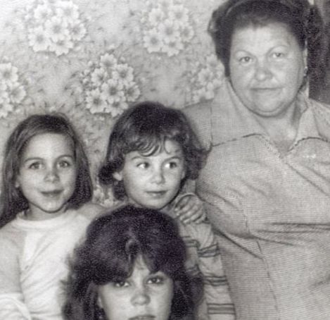 Deliric's childhood photo with his family