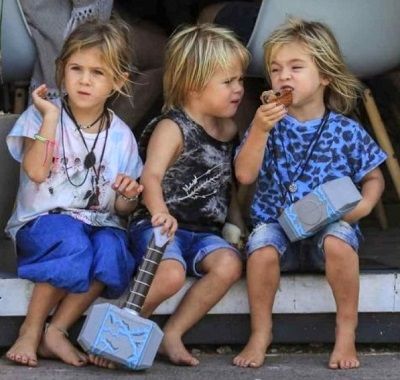 Tristan Hemsworth with his siblings 