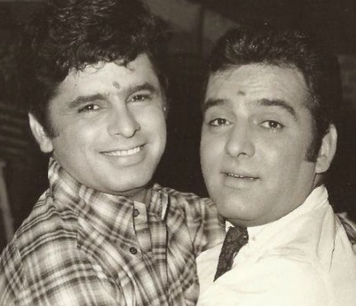 Feroz Khan with his brother, Sanjay Khan
