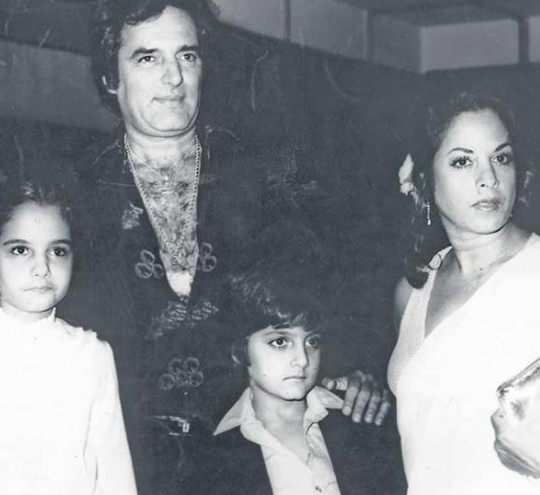 Feroz Khan with his ex-wife, Sundari Khan, and their children