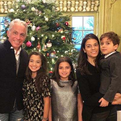 Geoffrey Zakarian with his wife and children