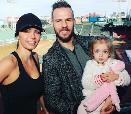 Naomi Starr with her husband and children