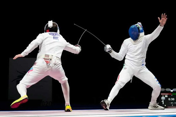 Pavel Sukhov in Epee match