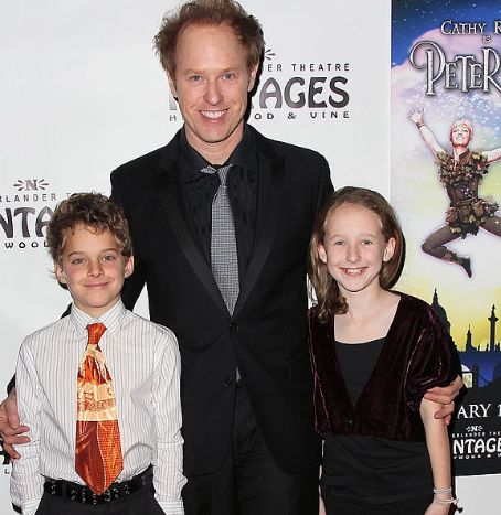 Raphael Sbarge with his children
