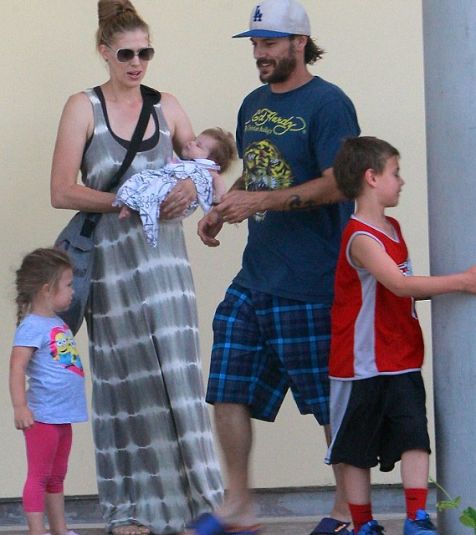 Victoria Prince and her husband, Kevin Federline with their children