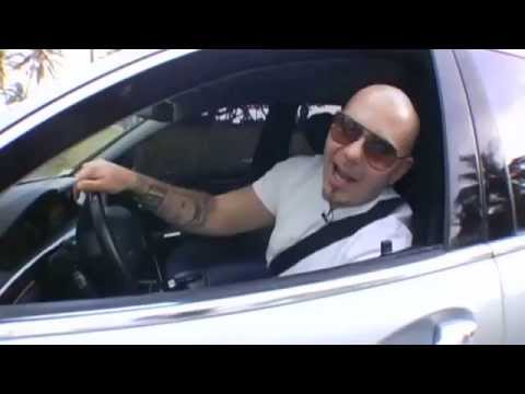 Caption: Destiny Perez's father Pitbull(Armando Perez) inside the car