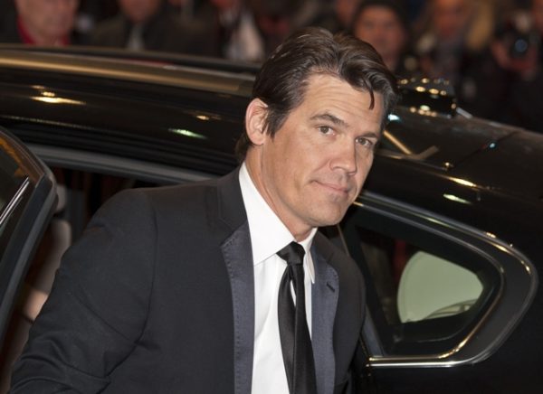 Trevor Brolin's father Josh Brolin standing outside his car