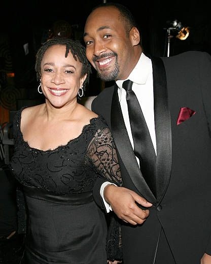 Jesse L. Martin with one of his co-stars