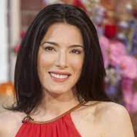 What is the Net Worth 2022 of Jaime Murray? Age, Height and Bio