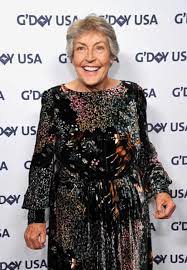 Helen Reddy posing for the photo