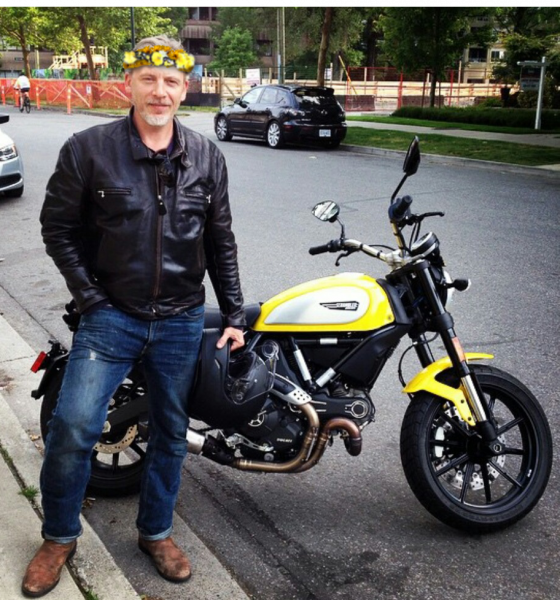 Callum Keith Rennie with the bike( Photo : Tumblr)