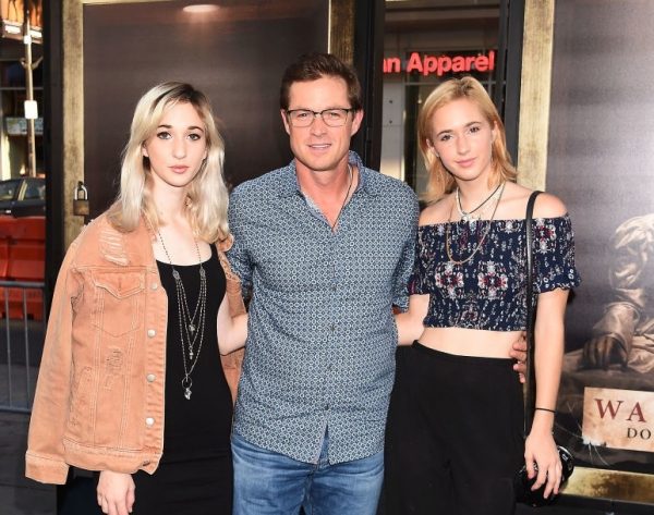 Eric Close with his daughters