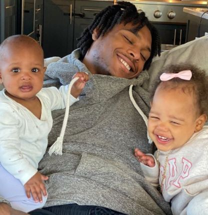 Jalen Ramsey with his daughters
