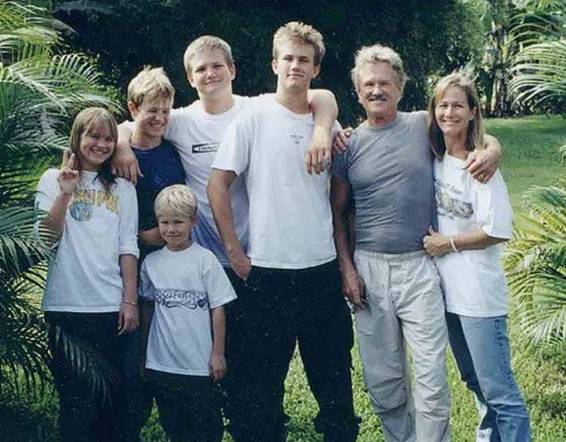 Kris Kristofferson with his children
