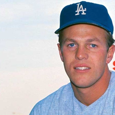 How much is Wes Parker’s Net Worth 2022, Birth Name, Wife, Height How much is Wes Parker’s Net Worth 2022, Birth Name, Wife, Height