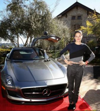 Shailene Woodley with the car