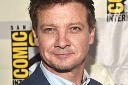 Jeremy Renner