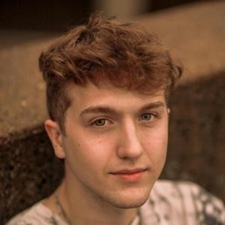 What is the Age of Nickolas Ray? Bio, Net Worth 2022, Girlfriend, Weight What is the Age of Nickolas Ray? Bio, Net Worth 2022, Girlfriend, Weight