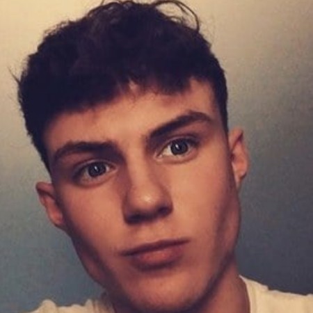 What is the Age of Callum Martin? Bio, Nationality, Sister, Net Worth 2022,