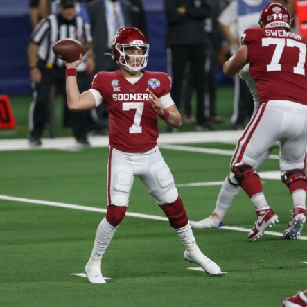 Spencer Rattler playing football