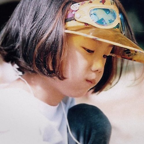 Childhood photo of Jisoo Kim