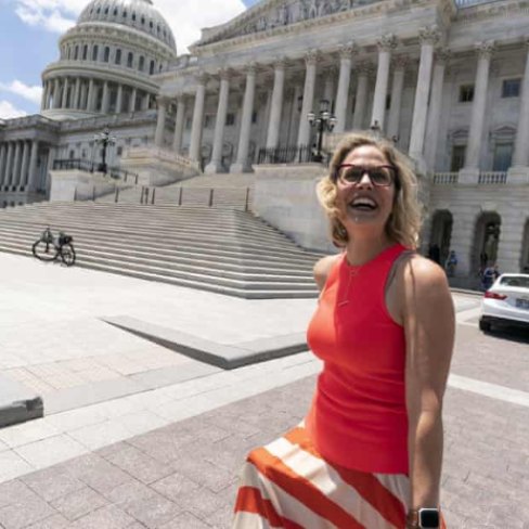 Ex- wife of Blake Dain posing in front of White House