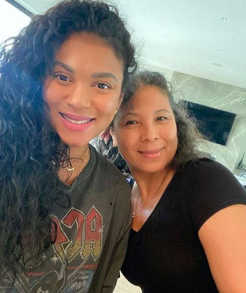 Eniko Hart with her mother