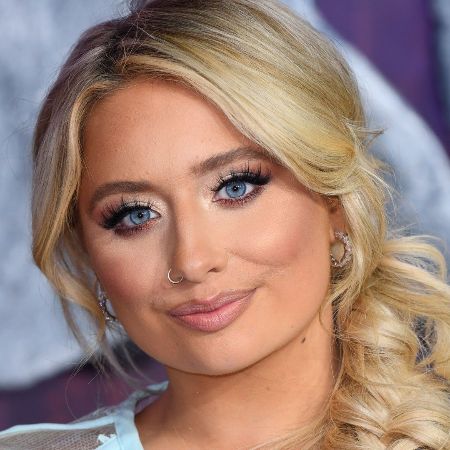 Who are Saffron Barker’s Siblings? Bio, Age, Father, Net Worth, BF, Height Who are Saffron Barker’s Siblings? Bio, Age, Father, Net Worth, BF, Height